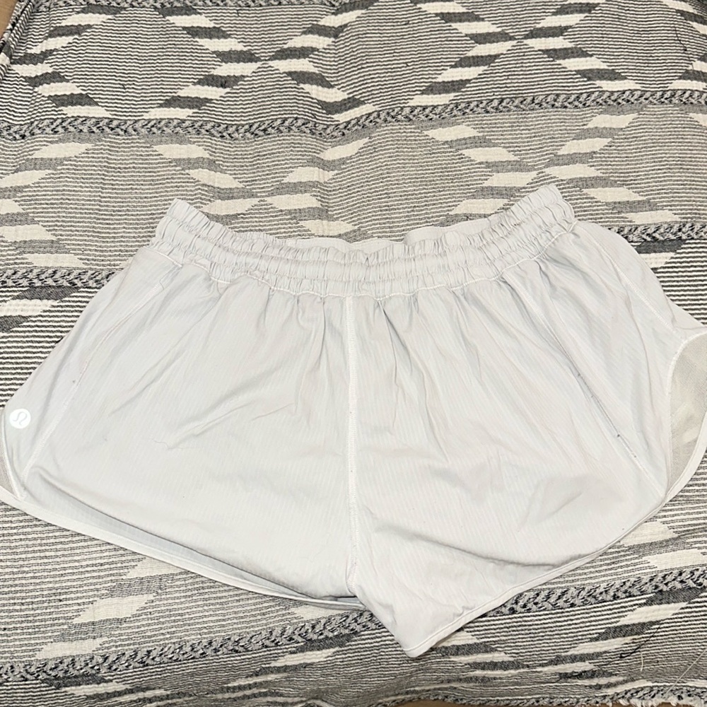 LULU LEMON SHORTS